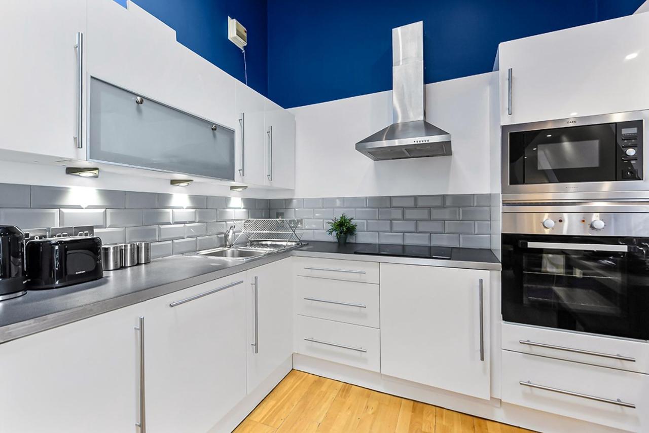Spacious Contemporary 2 Bed Flat, Central ลอนดอน ภายนอก รูปภาพ