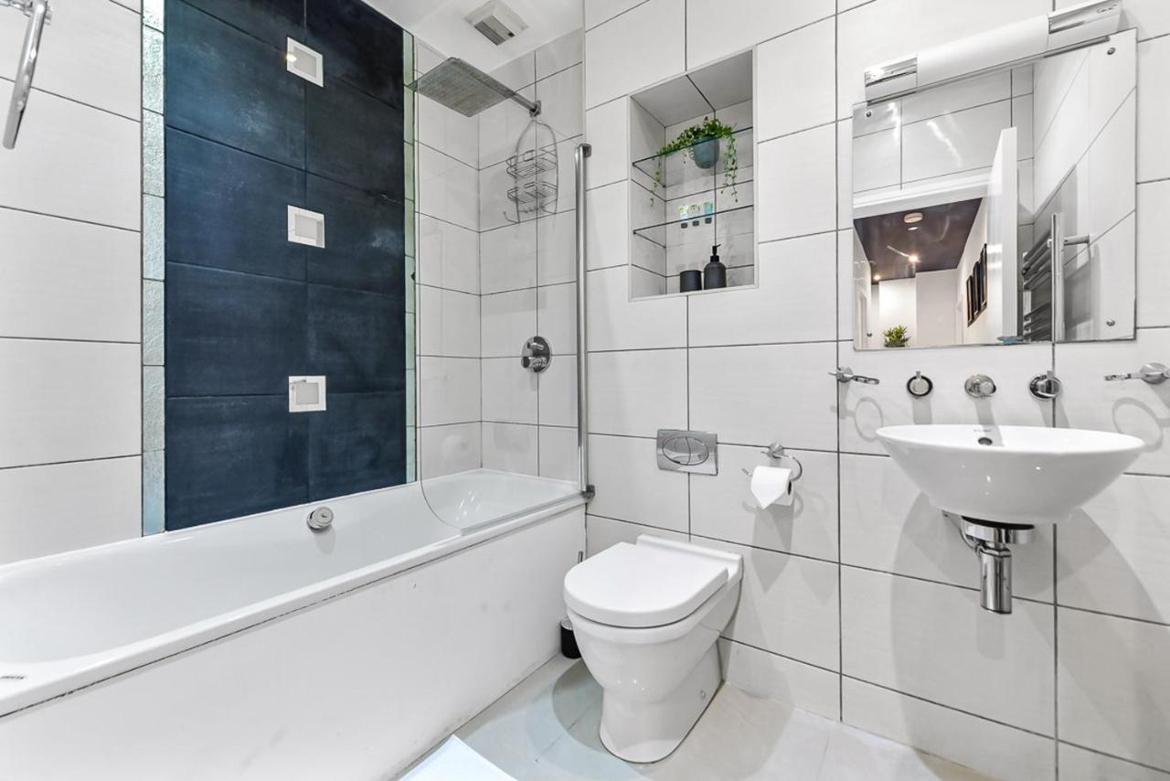 Spacious Contemporary 2 Bed Flat, Central ลอนดอน ภายนอก รูปภาพ